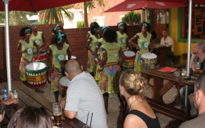 Bloco Malagasy a réalisé un joli spectacle chez Banana Jam Cafe