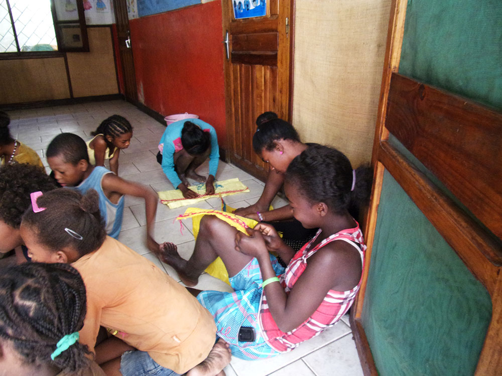 Aux Centres d’Éducation Nutritionnelle, les activités d’artisanat reprennent