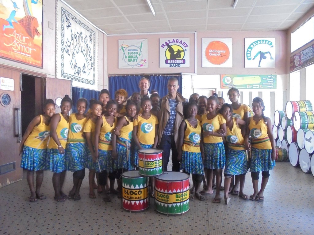 Erick Raisina, parrain de la Bloco Malagasy est venu rendre visite à ses filleules à Toliara