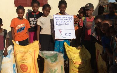 Donation de 2,6 tonnes de riz à l’Ecole des Saphirs dans le sud de Madagascar